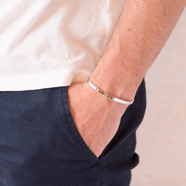 Jonc ouvert personnalisé pour homme