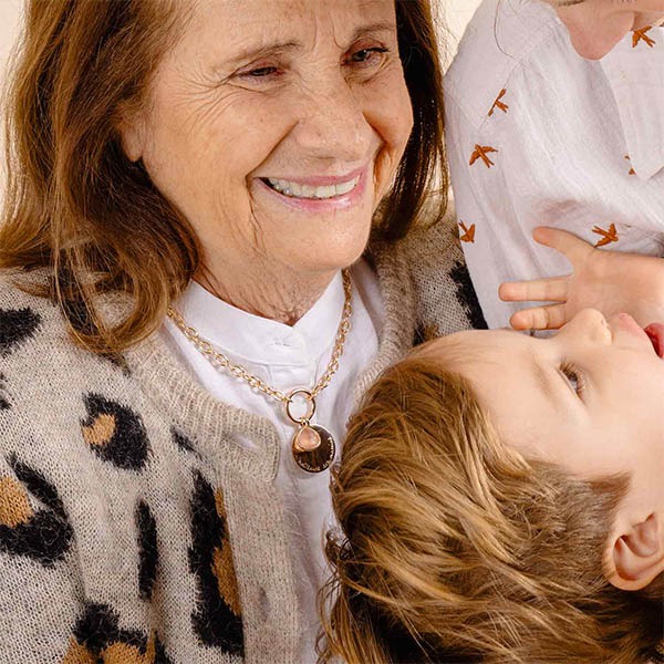Collar personalizado Amuleto de la Suerte con medalla y gema