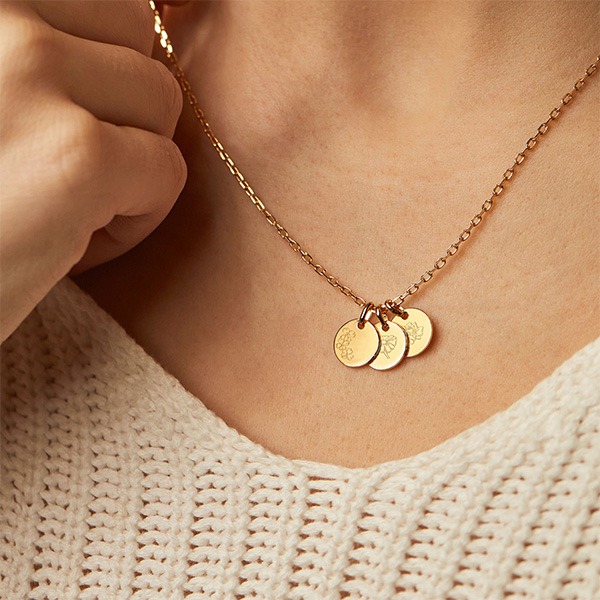 Collier personnalisé Prénom Fleur de naissance